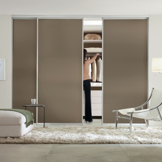 Switch spacepro sliding wardrobe door pic 1